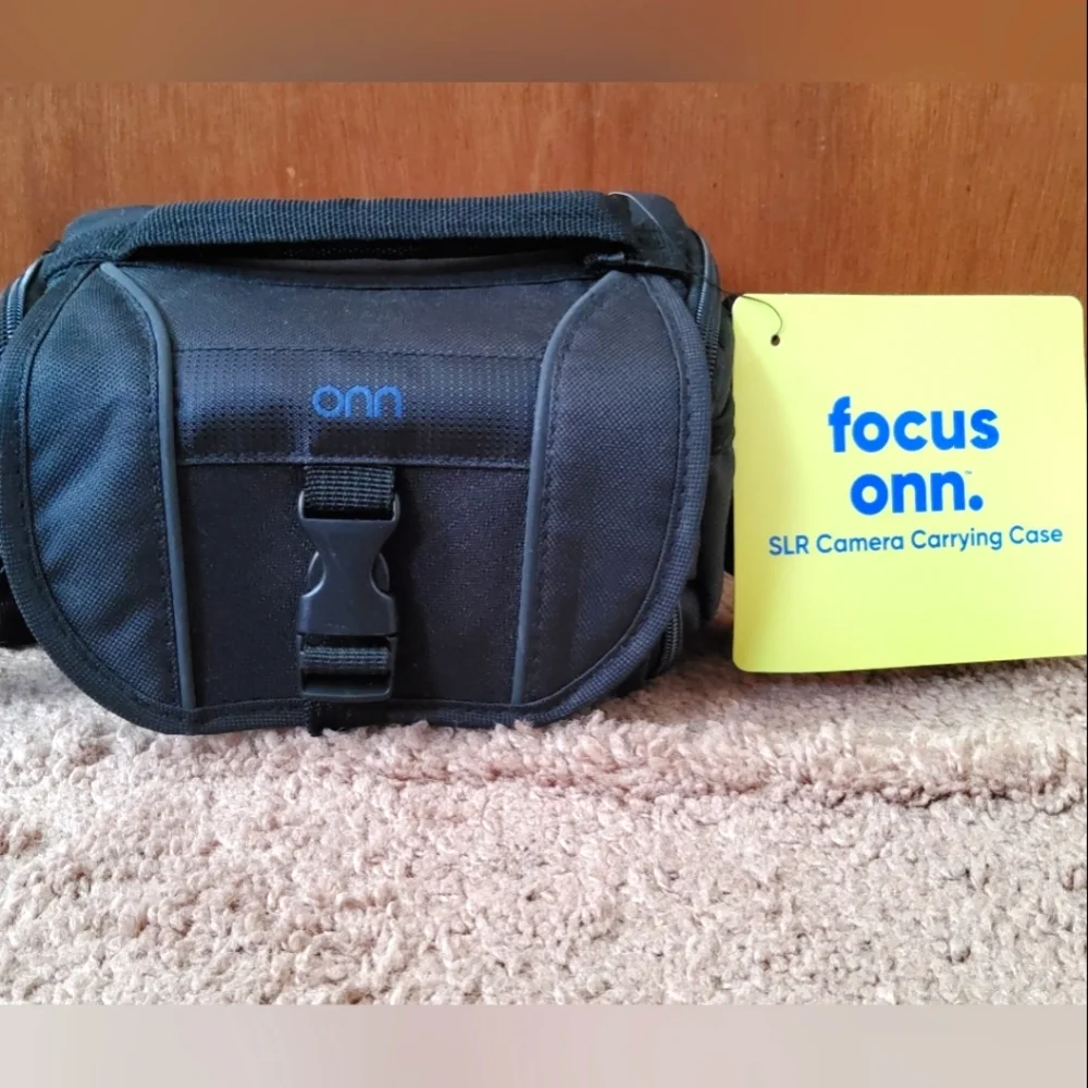 🔥Onn SLR Carrying Case with Detachable Shoulder Strap🔥